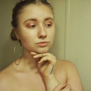 Meet your Posher, Laur